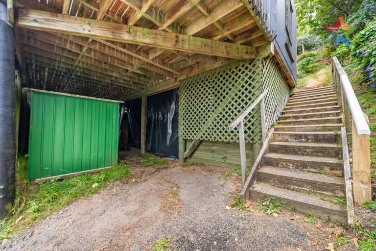 Photo of property in 18 Forest Road, Raumati South, Paraparaumu, 5032