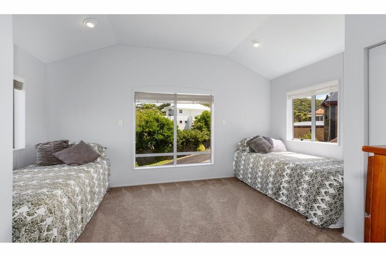 Photo of property in 15 George Gee Drive, Korokoro, Lower Hutt, 5012