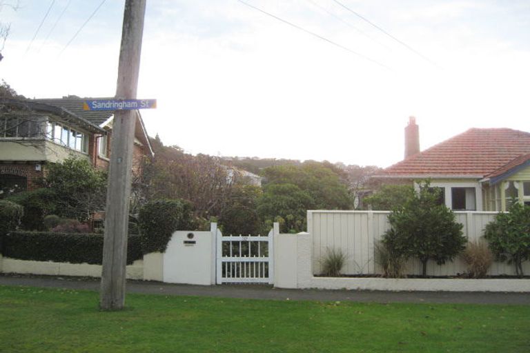Photo of property in 32 Sandringham Street, Saint Clair, Dunedin, 9012