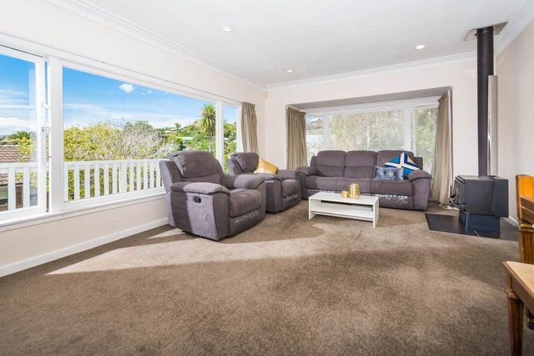 Photo of property in 121 Stredwick Drive, Torbay, Auckland, 0630