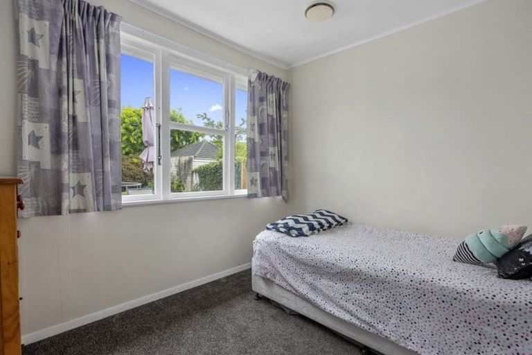 Photo of property in 13 Argyle Grove, Trentham, Upper Hutt, 5018