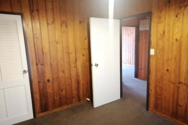 Photo of property in 5 Kemp Road, Massey, Auckland, 0614