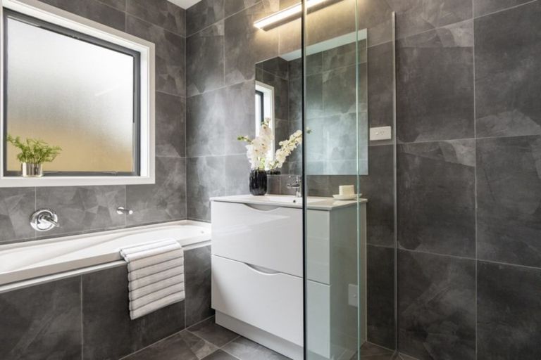 Photo of property in 16 Makura Drive, Papamoa Beach, Papamoa, 3118