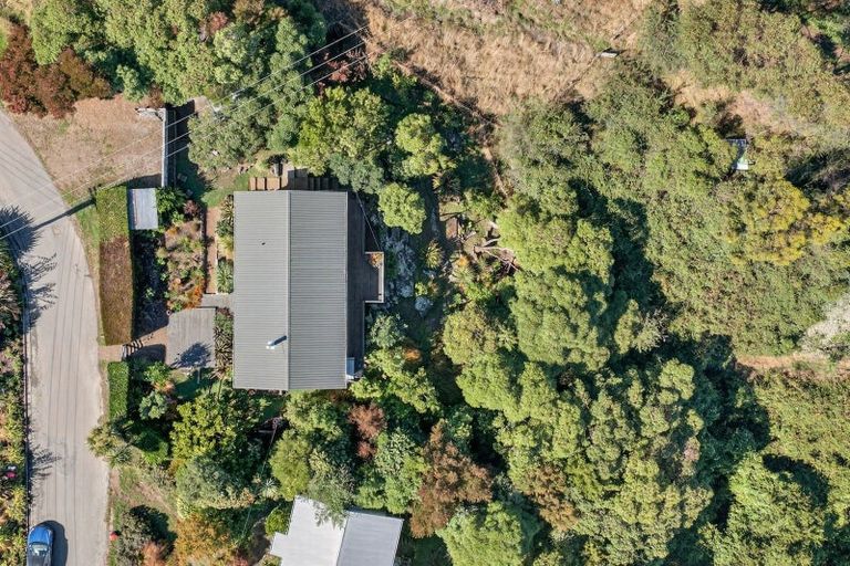 Photo of property in 29 Te Papau Crescent, Diamond Harbour, 8972