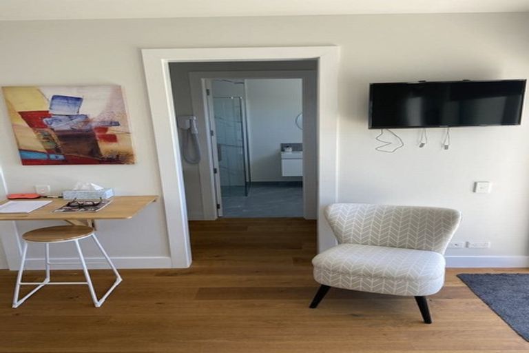 Photo of property in 83 Seatoun Heights Road, Seatoun, Wellington, 6022