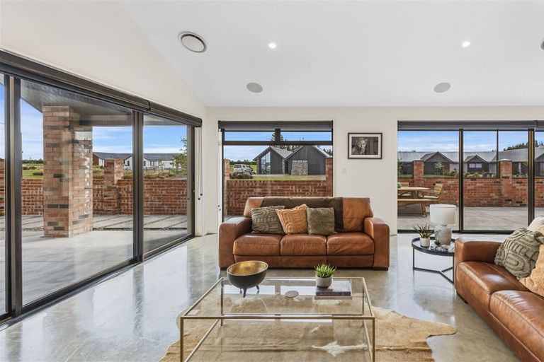 Photo of property in 44 Silver Peaks Drive, West Melton, 7618