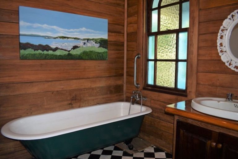 Photo of property in 45 Honi Taipua Street, Manakau, Levin, 5573