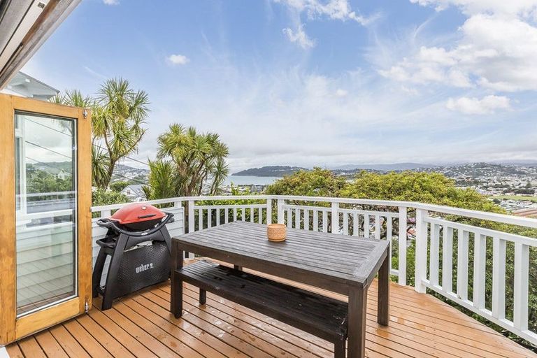 Photo of property in 22 Imperial Terrace, Melrose, Wellington, 6022