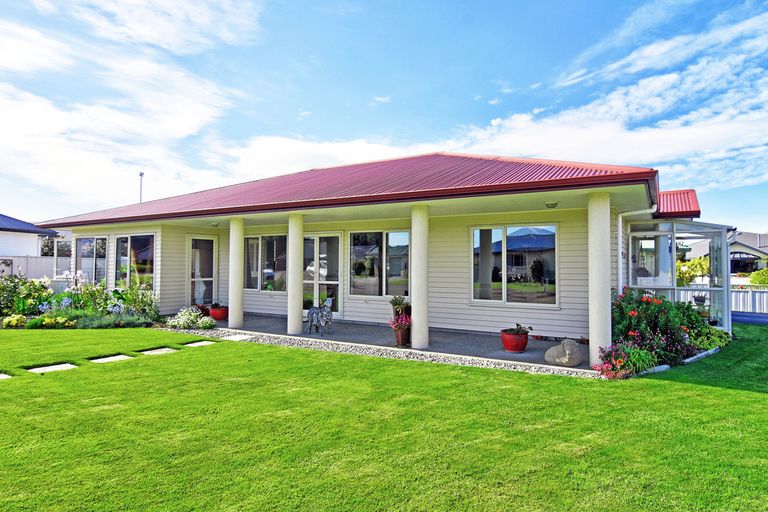 Photo of property in 11 Norris Way, Masterton, 5810