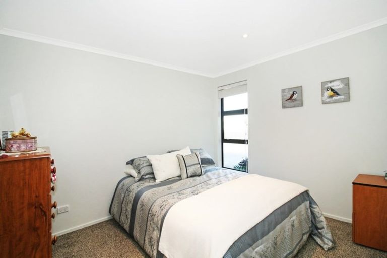 Photo of property in 260 Coronation Avenue, Welbourn, New Plymouth, 4310