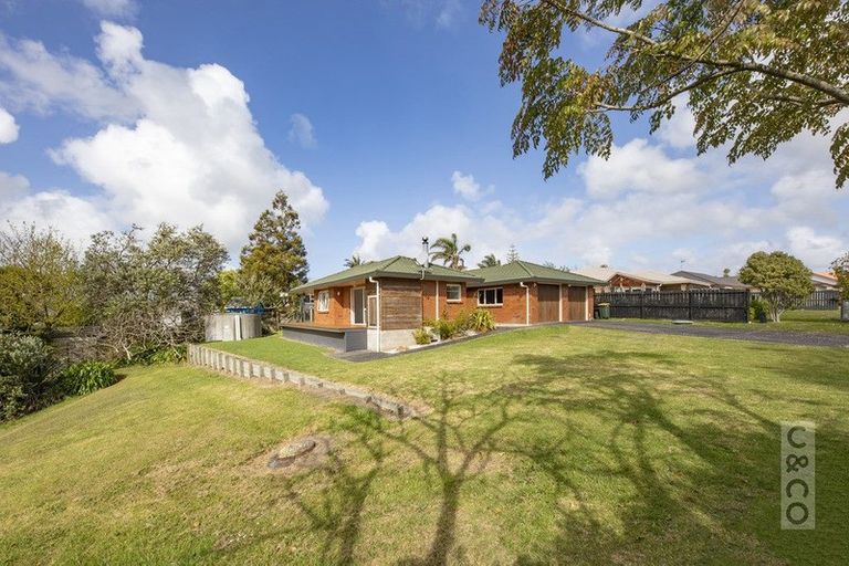 Photo of property in 46 Merlot Heights, Huapai, Kumeu, 0810