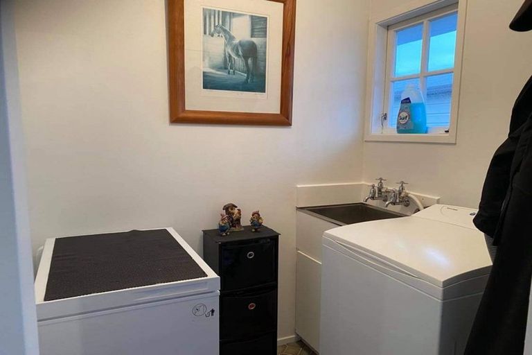 Photo of property in 16 Kamahi Avenue, Hawera, 4610