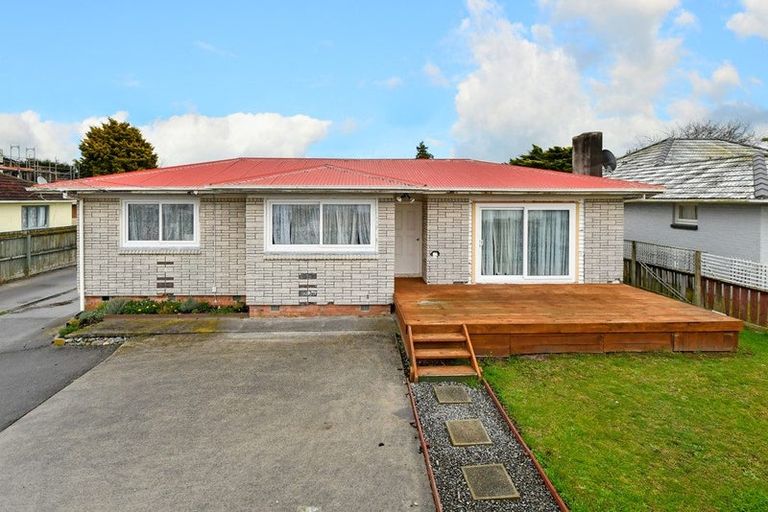 Photo of property in 25 Rice Crescent, Papakura, 2110