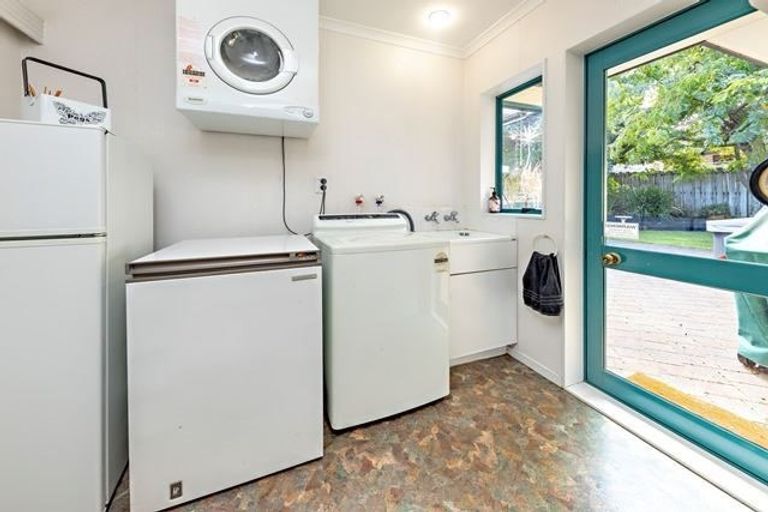 Photo of property in 22 Stewart Gibson Place, Manurewa, Auckland, 2105