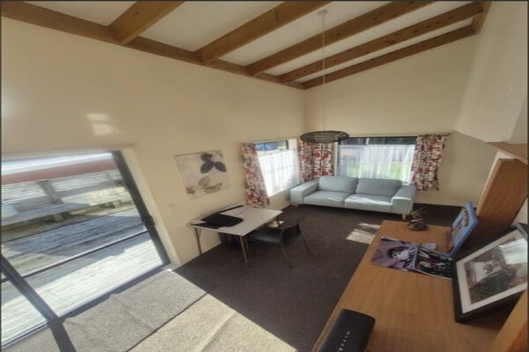 Photo of property in 59 Renown Road, Raumati South, Paraparaumu, 5032