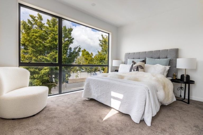 Photo of property in 1a Springfield Street, Forrest Hill, Auckland, 0620