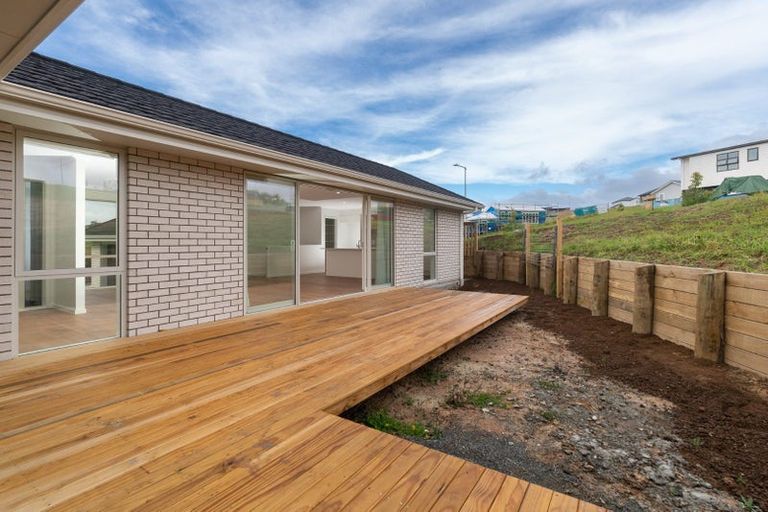 Photo of property in 1 Komarohi Road, Snells Beach, 0920