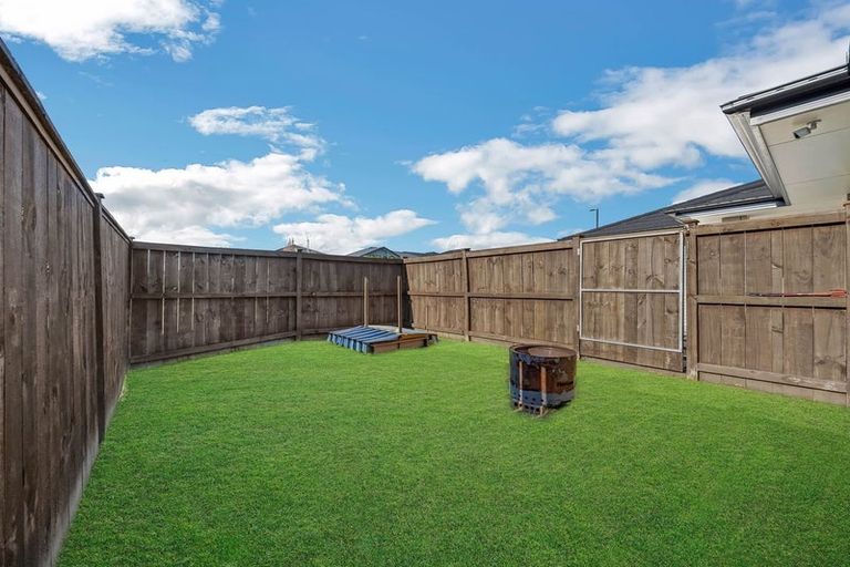 Photo of property in 114 Harriet Johnston Drive, Pokeno, 2402