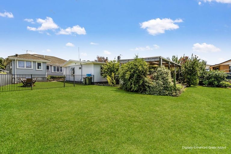Photo of property in 13 Chaytor Street, Te Puke, 3119