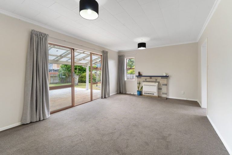Photo of property in 57 Martin Road, Paraparaumu Beach, Paraparaumu, 5032