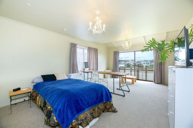 Photo of property in 62 Lyttelton Avenue, Forrest Hill, Auckland, 0620