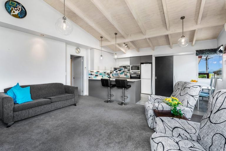 Photo of property in 19b Commins Road, Onerahi, Whangarei, 0110