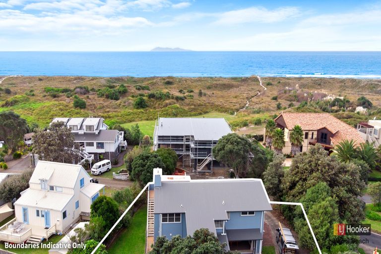 Photo of property in 19 Wakanoi Place, Bowentown, Waihi Beach, 3177