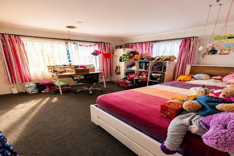 Photo of property in 14 Trelawny Terrace, Grenada Village, Wellington, 6037