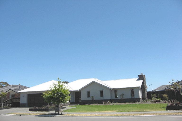 Photo of property in 57 Pohutukawa Crescent, Parklands, Christchurch, 8083