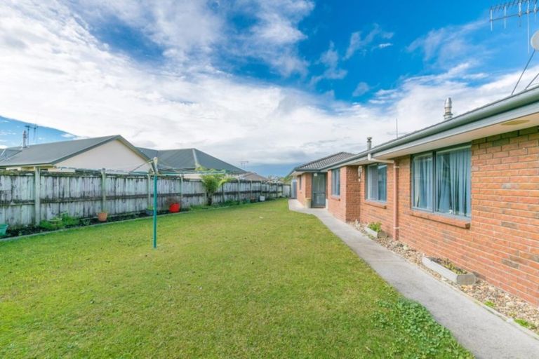 Photo of property in 6 Limousin Place, Grandview Heights, Hamilton, 3200