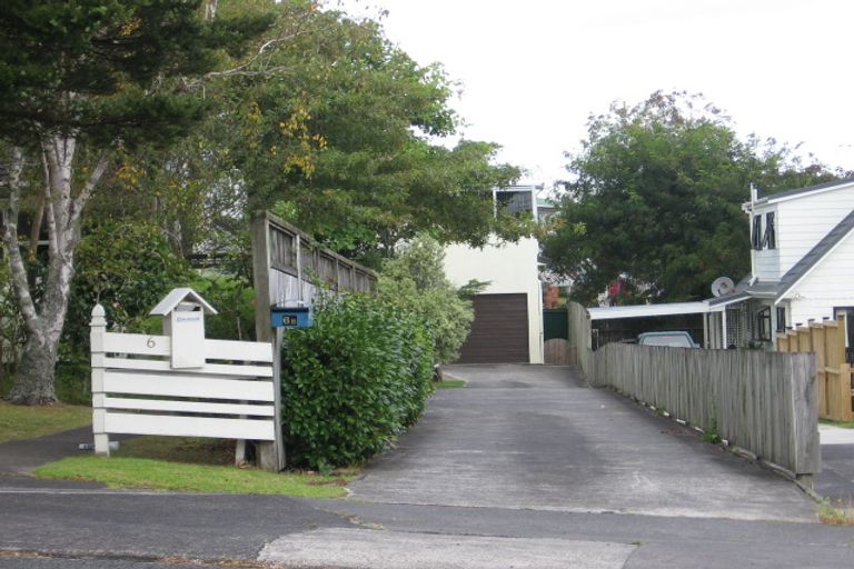 Photo of property in 2/6 Marsh Avenue, Forrest Hill, Auckland, 0620