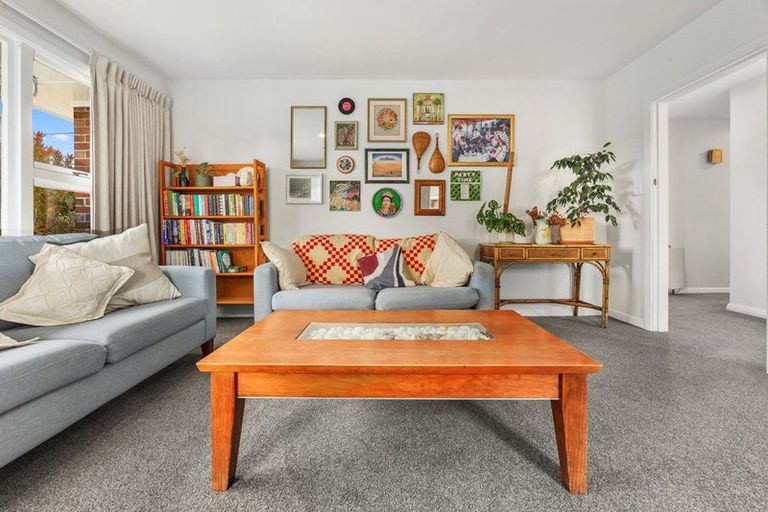 Photo of property in 8 Roslyn Avenue, Mairehau, Christchurch, 8052