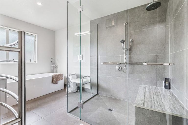 Photo of property in 32 Merlot Heights, Huapai, Kumeu, 0810