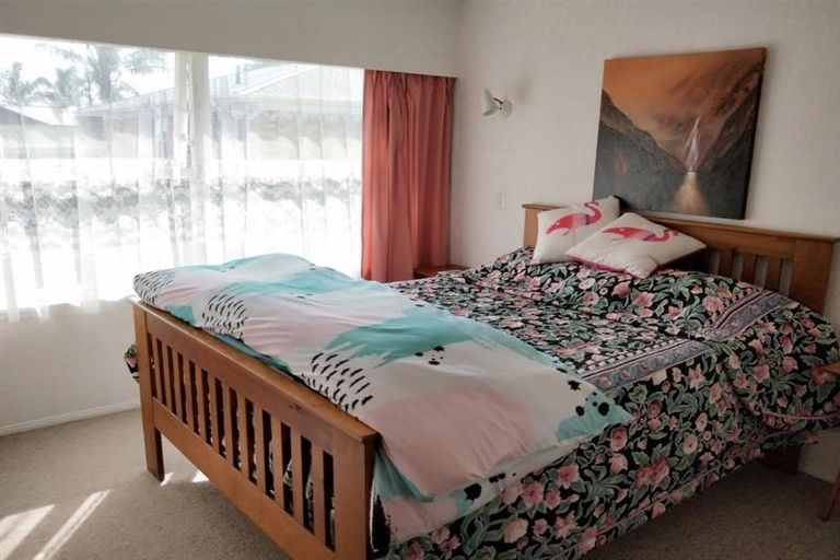 Photo of property in 84 Beach Road, Pahurehure, Papakura, 2113