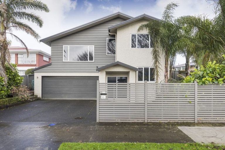 Photo of property in 48a Churchill Avenue, Hokowhitu, Palmerston North, 4410