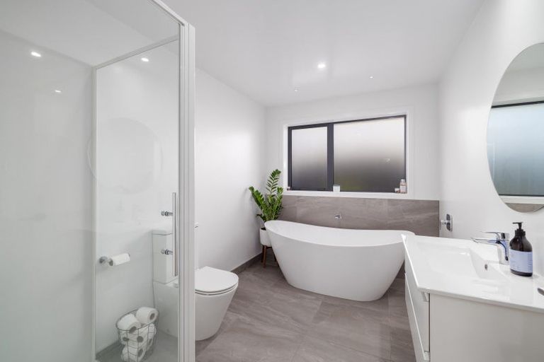 Photo of property in 10 Polish Settlers Place, Marshland, Christchurch, 8083