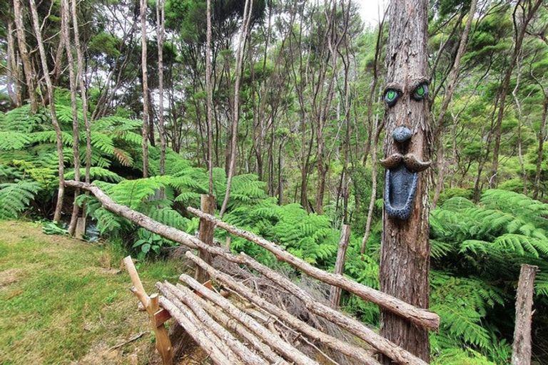 Photo of property in 48 Schoolhouse Bay Road, Kawau Island, 0920