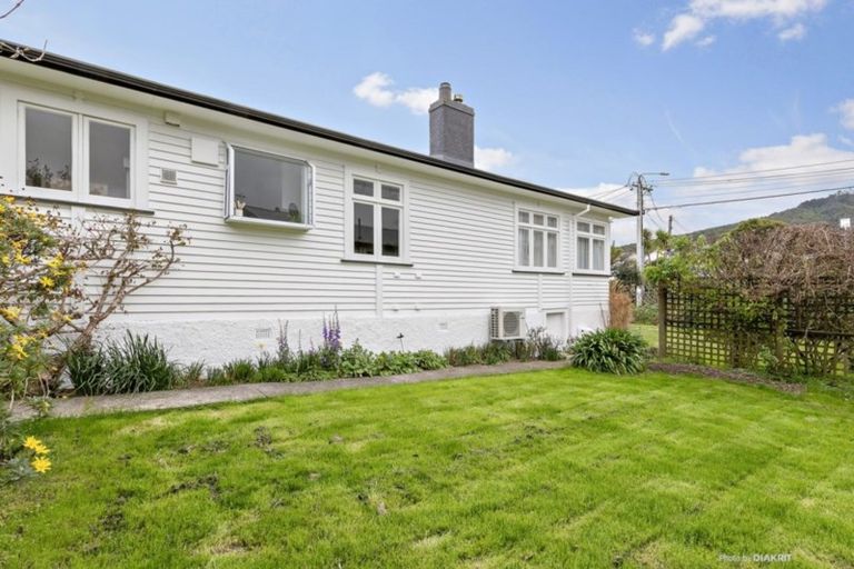 Photo of property in 29 Agra Crescent, Khandallah, Wellington, 6035