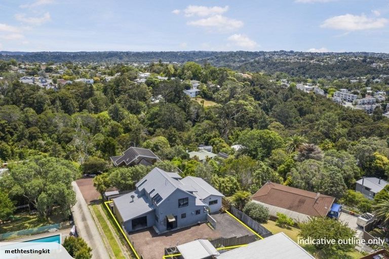 Photo of property in 51 Colwill Road, Massey, Auckland, 0614