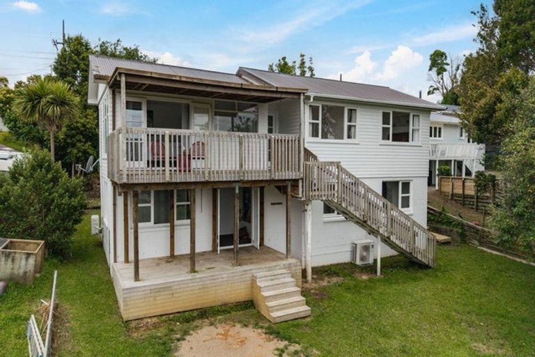 Photo of property in 224 Don Buck Road, Massey, Auckland, 0614