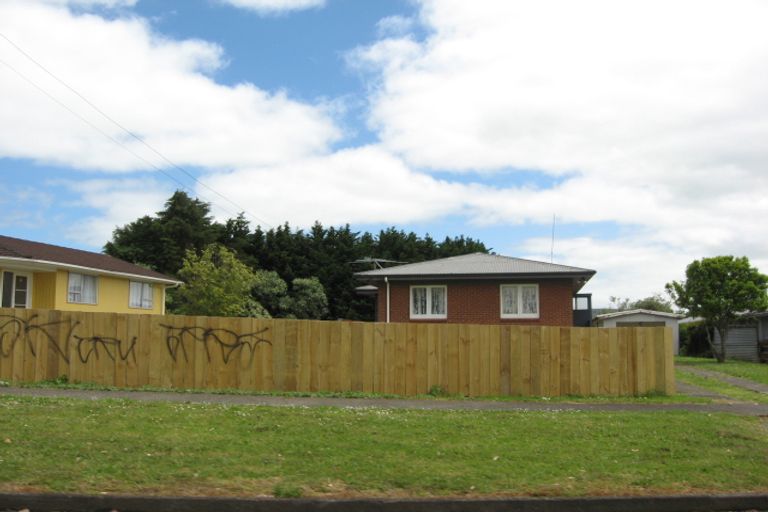 Photo of property in 14 Birdwood Road, Pukekohe, 2120