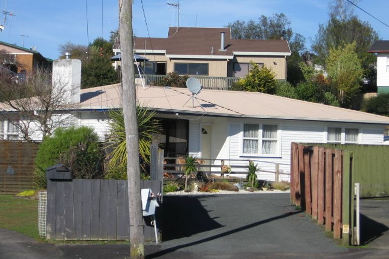 Photo of property in 25 Manapouri Place, Glenview, Hamilton, 3206