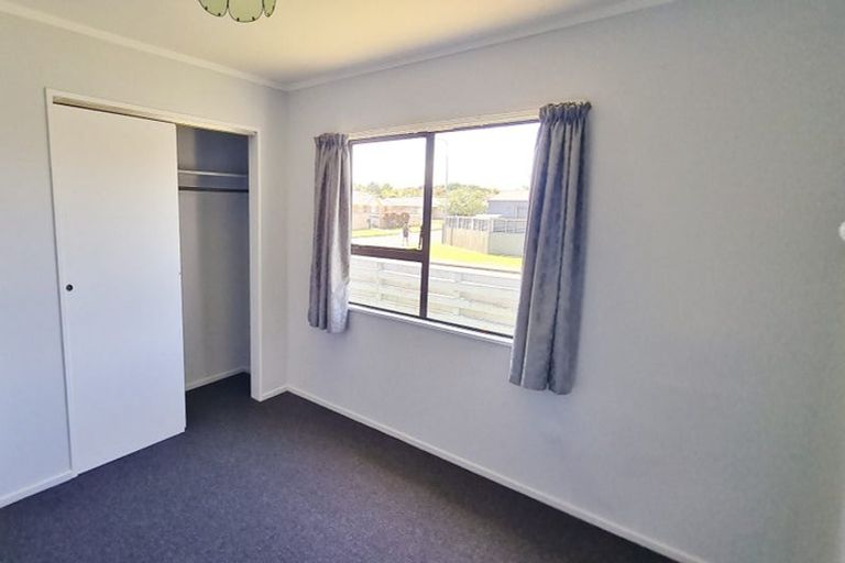 Photo of property in 70a Makarini Street, Paraparaumu, 5032