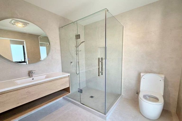 Photo of property in 26c Amberley Avenue, Te Atatu South, Auckland, 0610