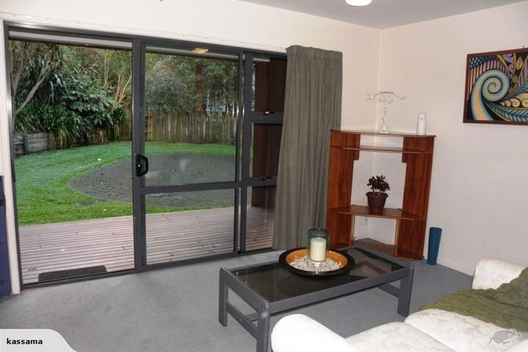 Photo of property in 6/3 The Avenue, Albany, Auckland, 0632