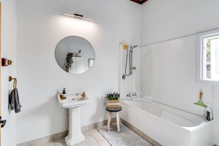 Photo of property in 53a Seddon Crescent, Marewa, Napier, 4110