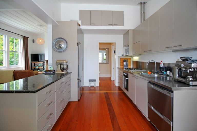 Photo of property in 14 Abbotsford Terrace, Devonport, Auckland, 0624