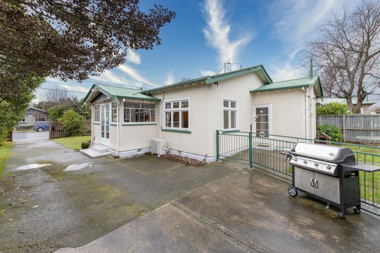 Photo of property in 47 Selwyn Street, Somerfield, Christchurch, 8024