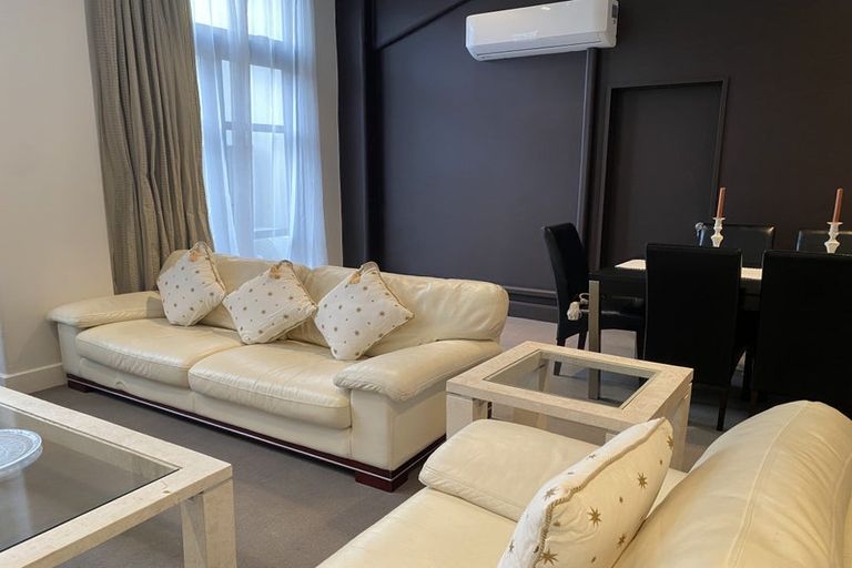 Photo of property in Augusta Apartments, 10/254 Willis Street, Te Aro, Wellington, 6011