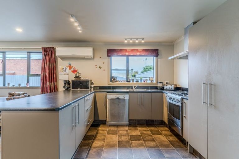 Photo of property in 13 Elderlee Street, Milton, 9220